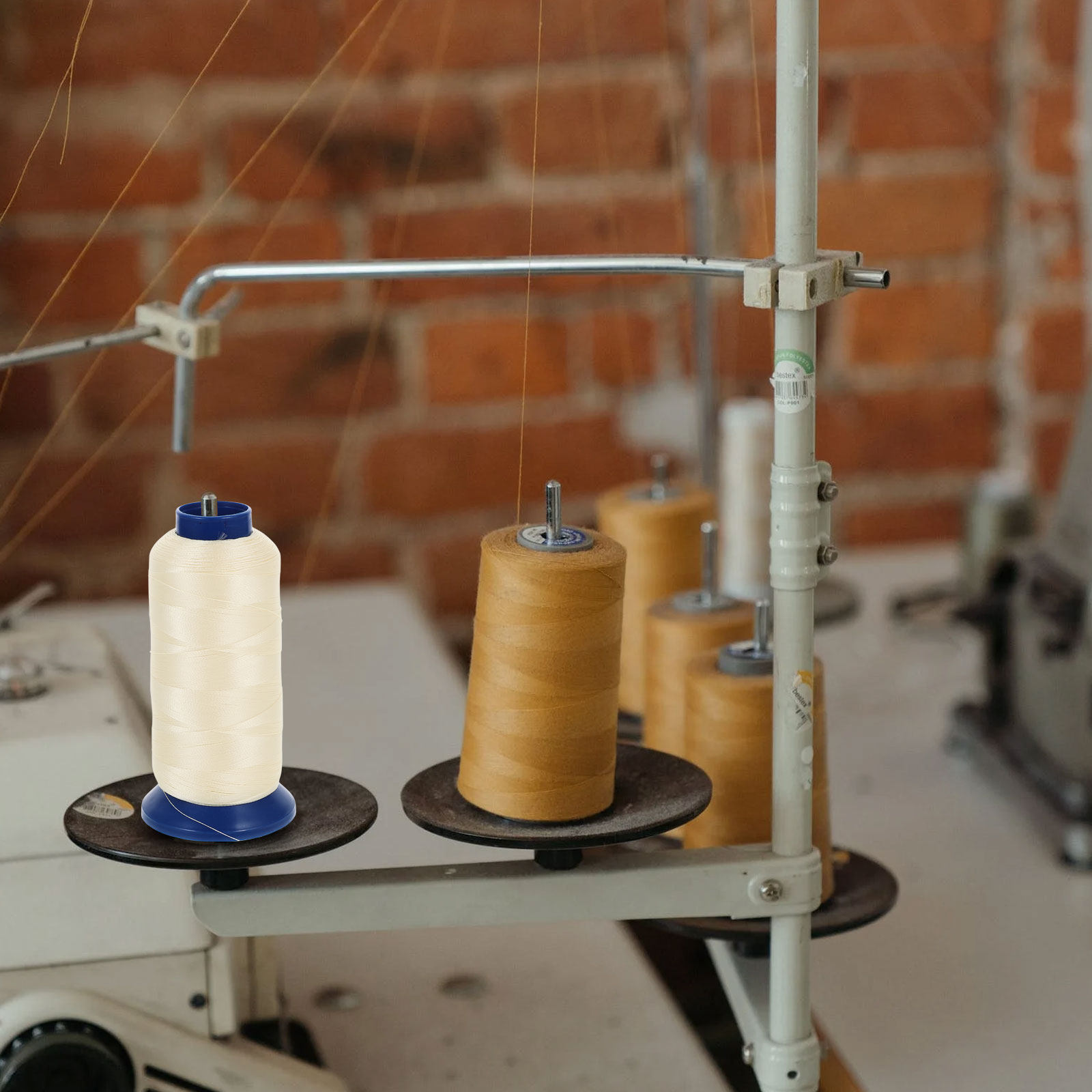 Embroidery Craft - Hilo de Coser Luminoso Azul Claro